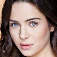 Holly Deveaux Nue