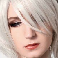 Holly White Nue