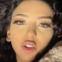 Houda Sanchez Nue