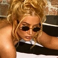 Iggy Azalea Nue
