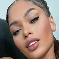 insidezahra Nue