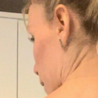 ita96elly Nue