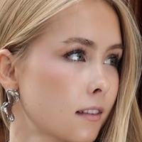 Iza And Elle Cryssanthander Nue