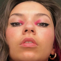 Jadeyeyess Nue