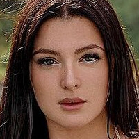 Jennifer Degenhart Nue