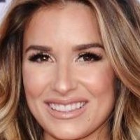 Jessie James Decker Nue