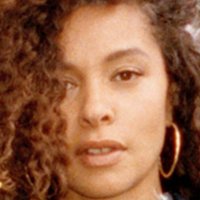 Joy Denalane Nue