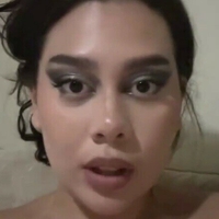 Julia Alvarenga Nue