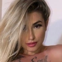 Julia Govea Nue
