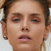 Kari Cassandra Riley Nue