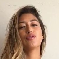 Karina Elle Nue