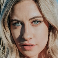Karli Karberg Nue