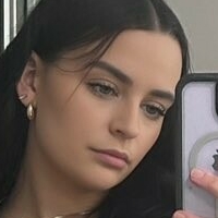 Karyane KARYANE Nue
