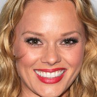 Kate Levering Nue