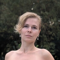 KateMonogamish Nue