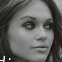 Katie Garfield Nue