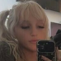 Katycarnegie Nue