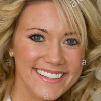 Kelly Wales Nue