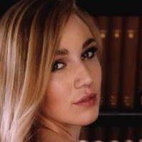 Kendra Sunderland Nue
