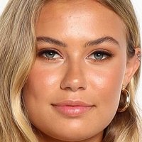 Kennia De Seinne Nue