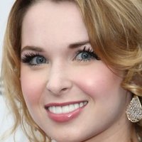 Kirsten Prout Nue