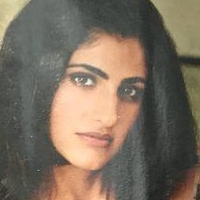 Kubbra Sait Nue