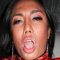 Ladyboy Mos Nue