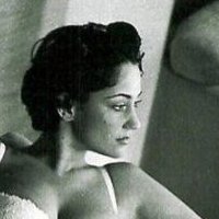Lale Karci Nue