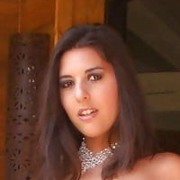 Laura Frison Nue