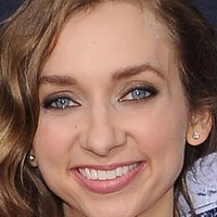 Lauren Lapkus Nue