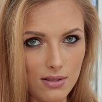 Layna Landry Nue