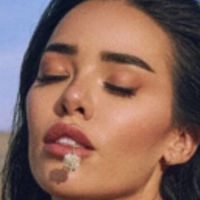 Lily Andrews Nue
