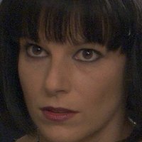 Lisa Enos Nue