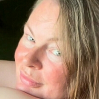 lisahenderson2 Nue