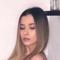 Livia Gellert Nue