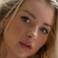 lottiemossof Nue