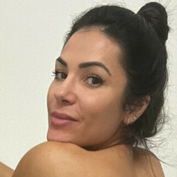 Luana Thomaz Nue
