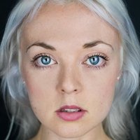 Lucy Clarvis Nue