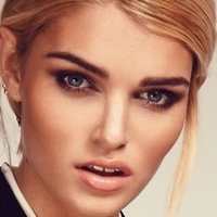 Luisa Hartema Nue