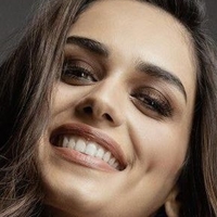 Manushi Chhillar Nue