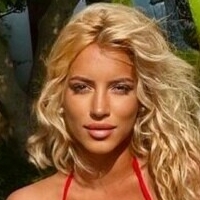 Mariella Pappa Nue