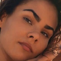 Matea Mihaljević Nue