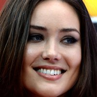 Megan Hallin Nue