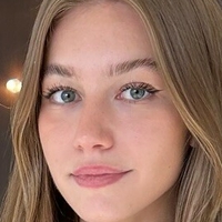 Melina Poulsen Nue