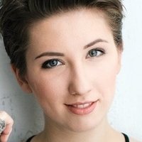 Michelle Creber Nue