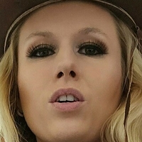 Michelle Moist Nue