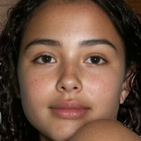mileyreyes Nue
