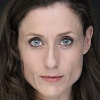Mònica Van Campen Nue