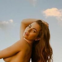 Nágela Barros Nue