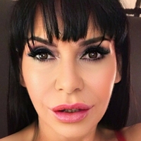Naima Guidi Nue